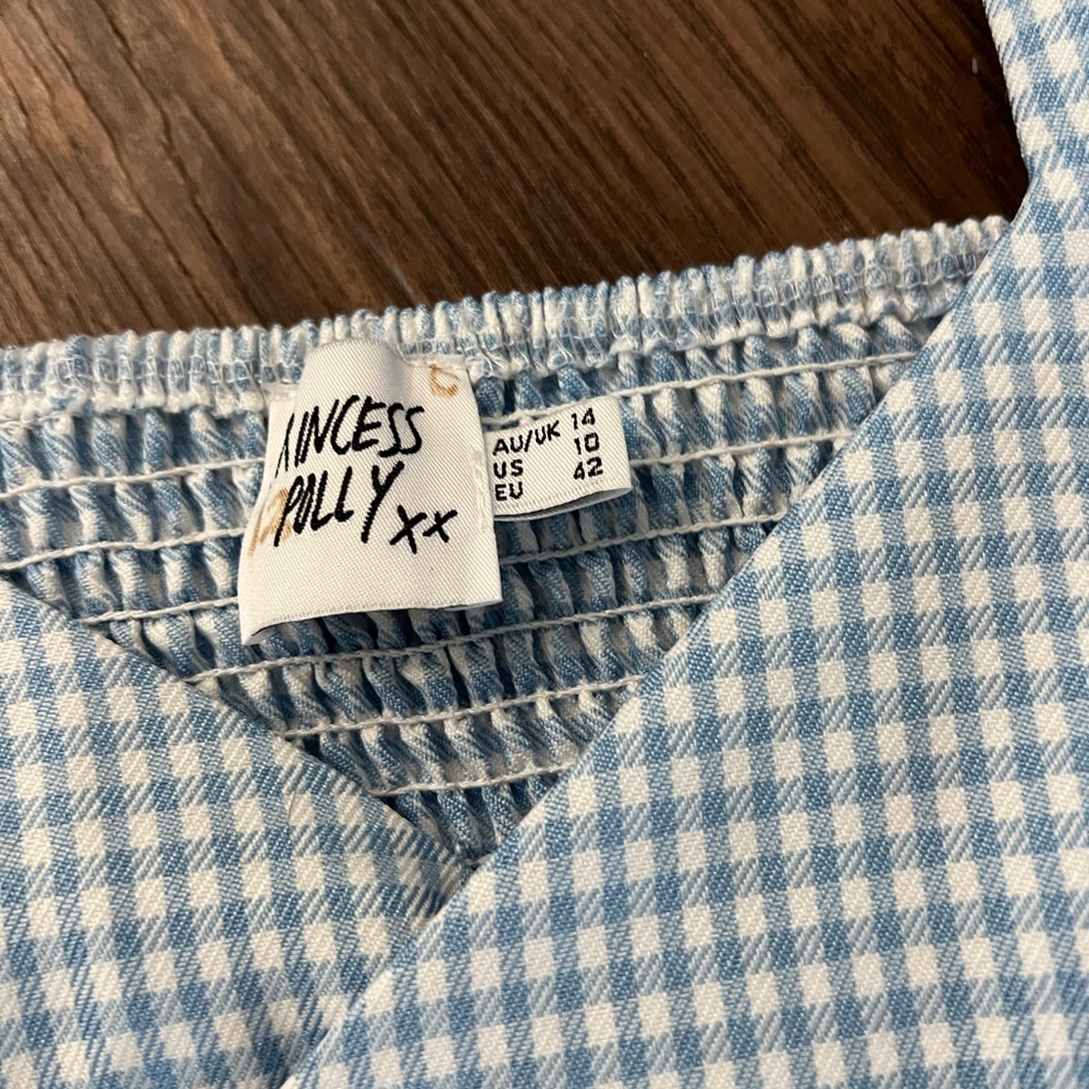 Princess Polly blue white gingham wrap crop top - Picture 2 of 3